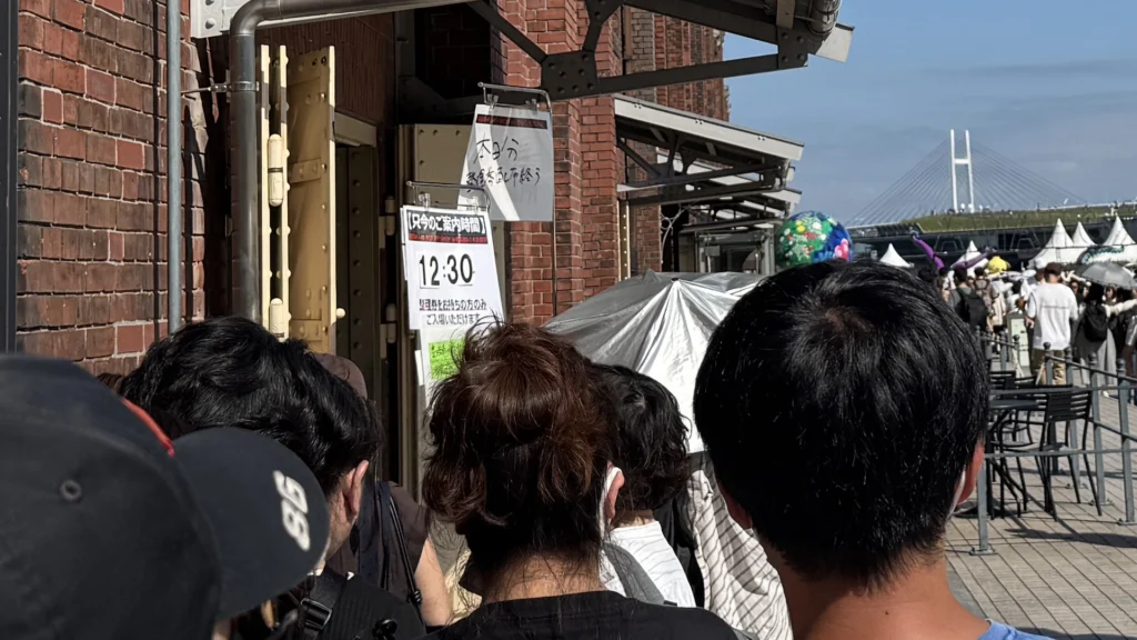 POPUP SHOP再整列の列